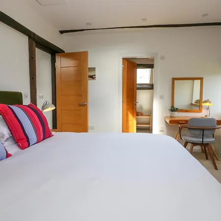 Birkwray Barn アンブルサイド